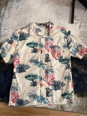Tropical Coral Reef Button-Up Shirt — White with Teal & Red Print